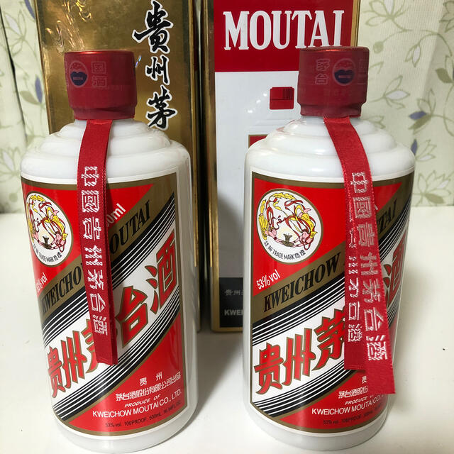 貴州茅台酒　2017年　53度　2本セット 食品/飲料/酒の酒(蒸留酒/スピリッツ)の商品写真