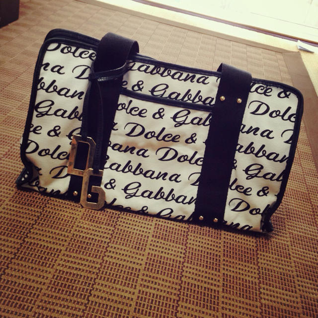 DOLCE&GABBANA(ドルチェアンドガッバーナ)のD&G bag お取り置き中 レディースのバッグ(トートバッグ)の商品写真