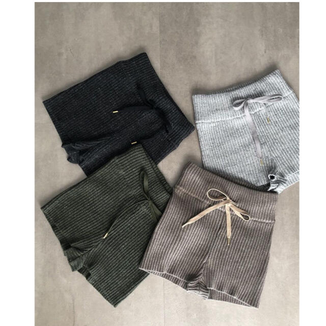 Heather Knit Shorts ショートパンツ Heather Knit Shorts ショートパンツ