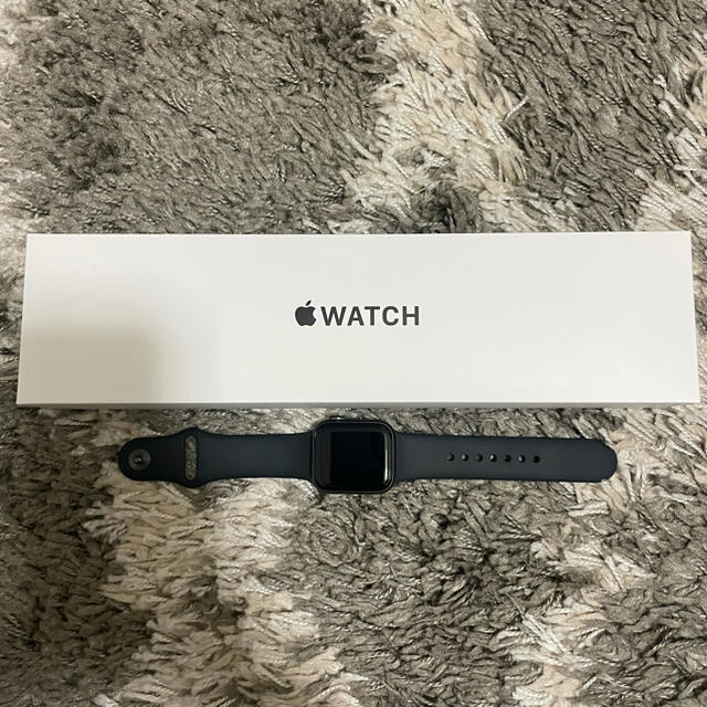 Apple Watch SE 40mm スペースグレイ GPSモデル