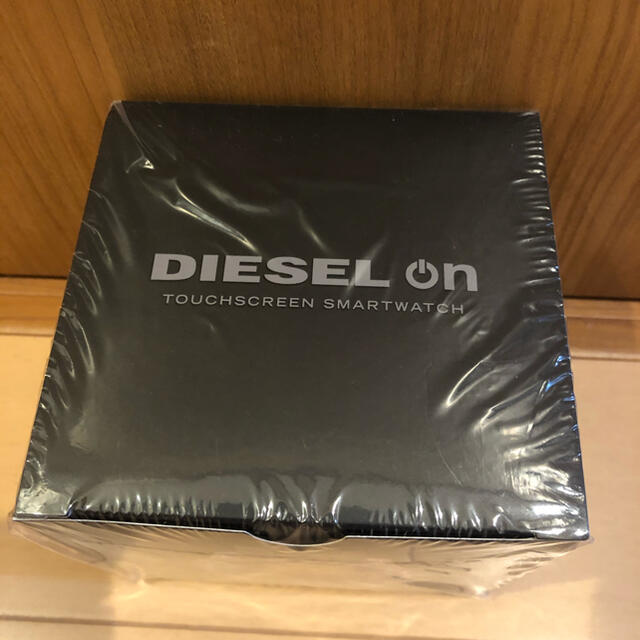 DIESEL(ディーゼル)のディーゼル スマートウォッチ DZT2008J 国内正規品 新品未開封 メンズの時計(腕時計(デジタル))の商品写真