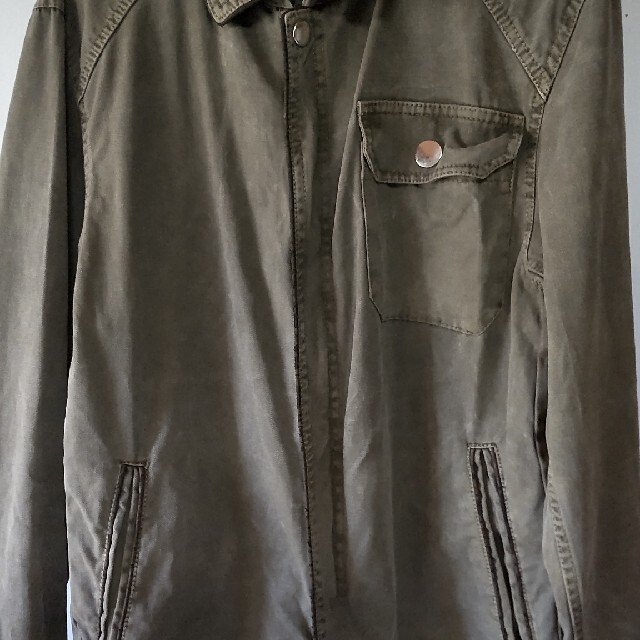 【カーキ色ジャケット】　Lサイズ メンズのジャケット/アウター(ミリタリージャケット)の商品写真