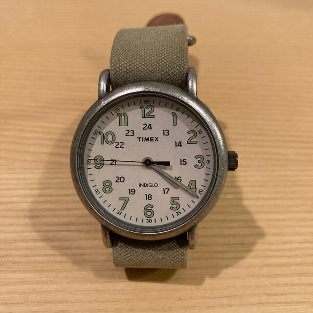 TIMEX(タイメックス)のTIMEX WEEKENDER VINTAGE オリーブ メンズの時計(腕時計(アナログ))の商品写真