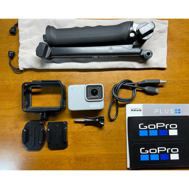 GoPro(ゴープロ)のNikitterさん専用 / GoPro HERO7 White  スマホ/家電/カメラのカメラ(ビデオカメラ)の商品写真