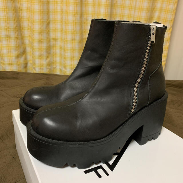 UNIF(ユニフ)の美品★UNIF ユニフ  "Rival boots" 厚底ブーツが可愛過ぎ❤️✨ レディースの靴/シューズ(ブーツ)の商品写真