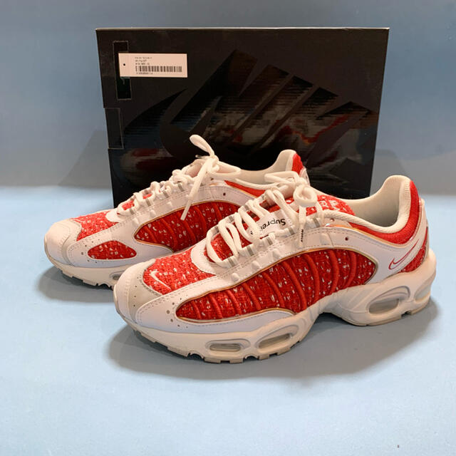 SUPREME NIKE AIR MAX TAILWIND IV