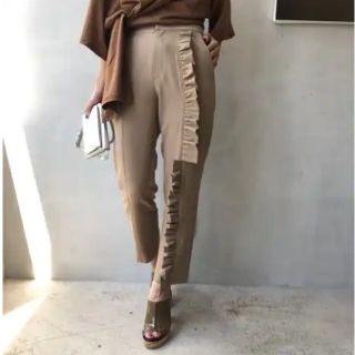 アメリヴィンテージ(Ameri VINTAGE)のameri vintage　MEDI PLAYFUL FRILL PANTS(カジュアルパンツ)