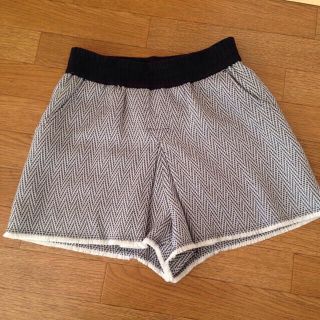 ジーユー(GU)のg.u ツイードパンツ(ショートパンツ)