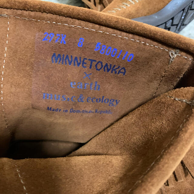Minnetonka(ミネトンカ)のミネトンカ　earth music&ecology コラボ　フリンジブーツ レディースの靴/シューズ(ブーツ)の商品写真