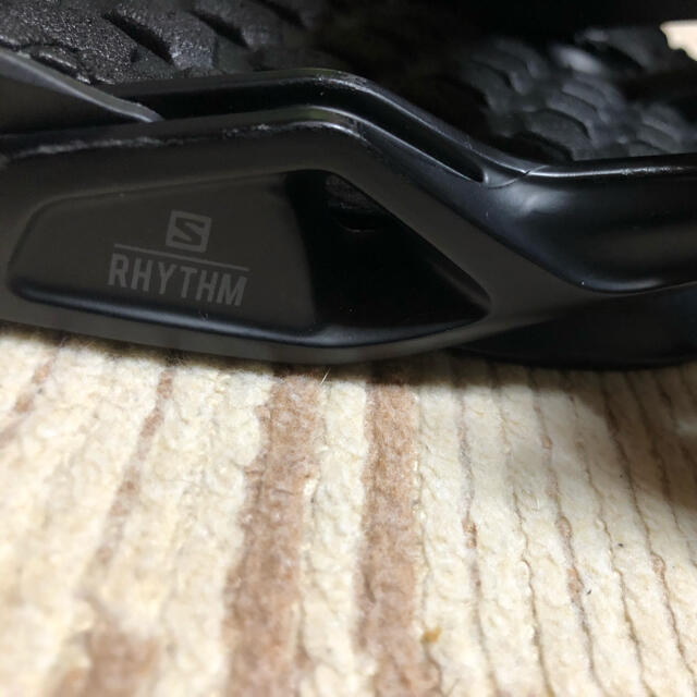 スノーボード　ビンディング　SALOMON RHYTHMバインディング