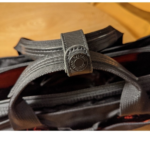 Manhattan Passage(マンハッタンパッセージ)のマンハッタンパッセージ　モダンブリーフケース　#8065 メンズのバッグ(ビジネスバッグ)の商品写真