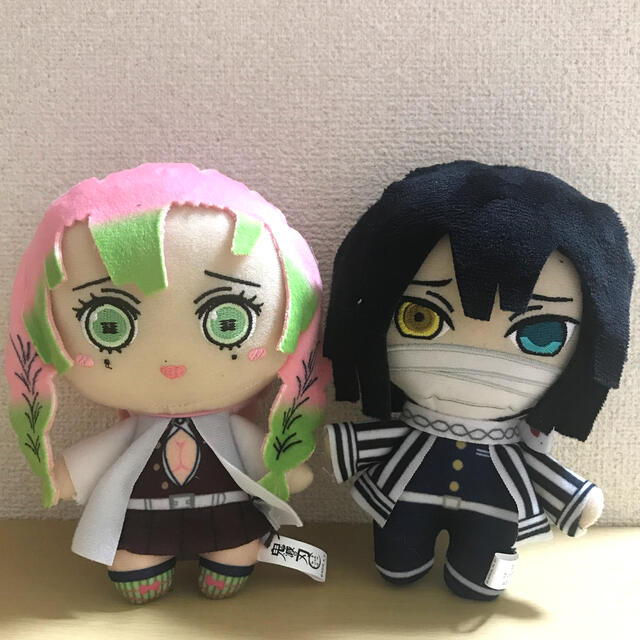 鬼滅の刃 甘露寺蜜璃 伊黒小芭内 ぬいぐるみ エンタメ/ホビーのおもちゃ/ぬいぐるみ(キャラクターグッズ)の商品写真