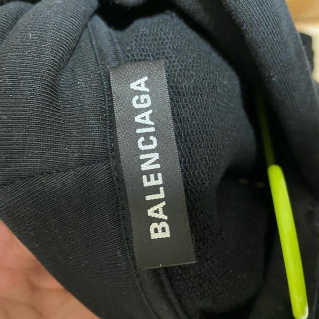 Balenciaga(バレンシアガ)の確実正規品 BALENCIAGA バックロゴ　パーカー メンズのトップス(パーカー)の商品写真