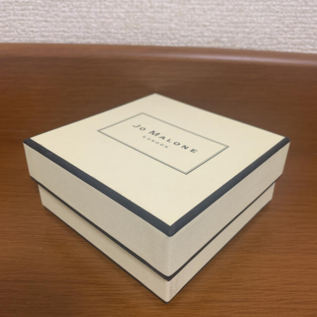 Jo Malone(ジョーマローン)の【空箱のみ】Jo MALONE LONDON  バスオイル レディースのバッグ(ショップ袋)の商品写真