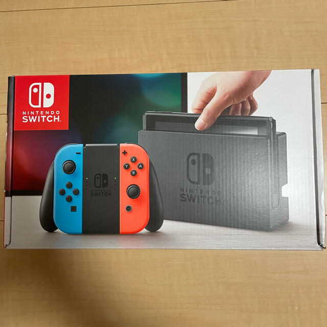 Nintendo Switch(ニンテンドースイッチ)のシルヴァ様専用　旧型　Nintendo Switch エンタメ/ホビーのゲームソフト/ゲーム機本体(家庭用ゲーム機本体)の商品写真