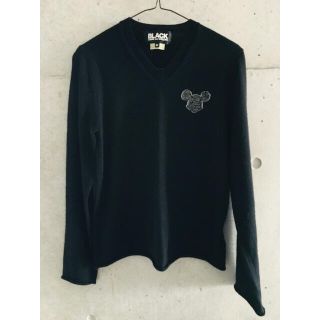 ブラックコムデギャルソン(BLACK COMME des GARCONS)の【限定コラボ★Mサイズ★】ブラックコムデギャルソン ディズニー セーター ニット(ニット/セーター)