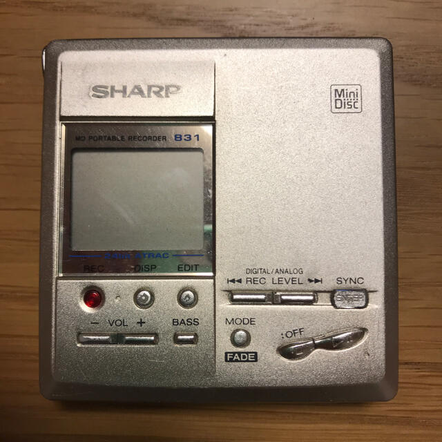 SHARP(シャープ)のMDプレーヤー スマホ/家電/カメラのオーディオ機器(ポータブルプレーヤー)の商品写真