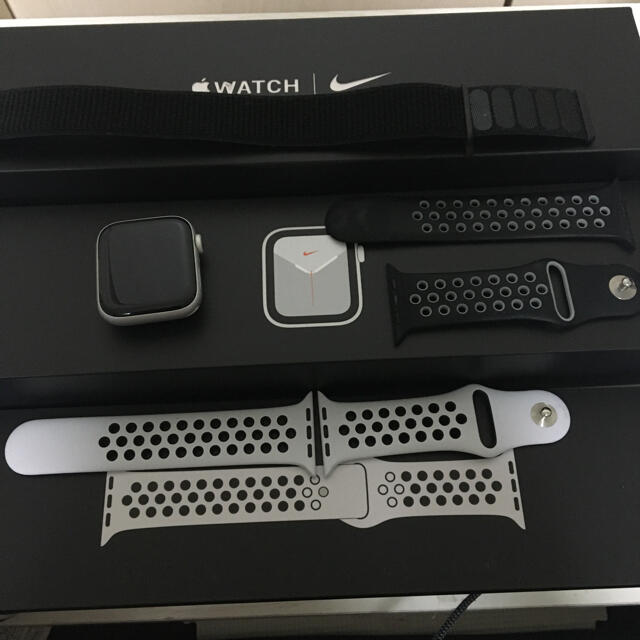 Apple Watch series5 NIKEモデル