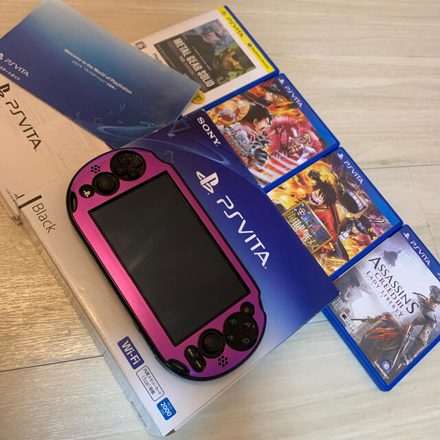 PlayStation Vita(プレイステーションヴィータ)の裕貴様専用　プレイステーション　ヴィータ エンタメ/ホビーのゲームソフト/ゲーム機本体(家庭用ゲーム機本体)の商品写真