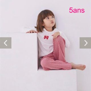 プチバトー(PETIT BATEAU)のプチバトー　新品タグ付きパジャマ　5ans/110cm(パジャマ)