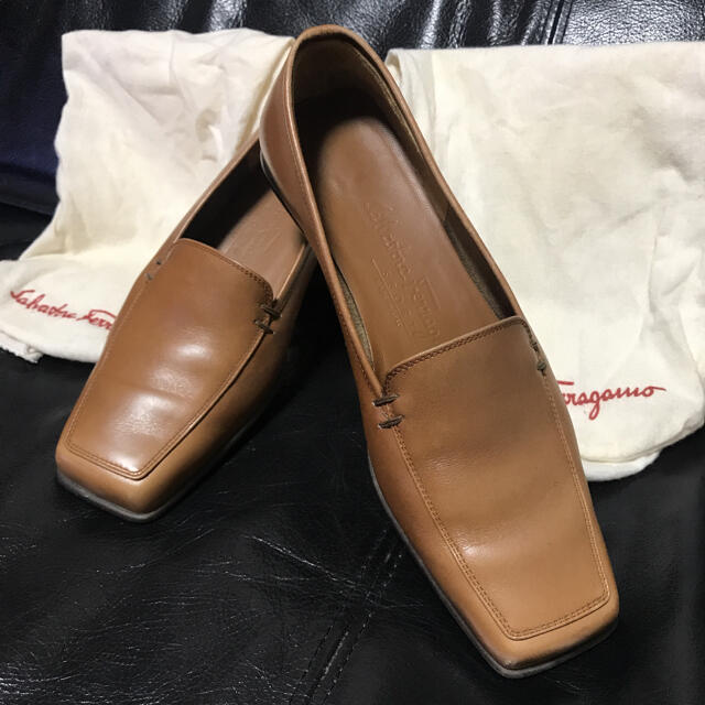 Salvatore Ferragamo(サルヴァトーレフェラガモ)のサルバトーレ　フェラガモスポーツ レディースの靴/シューズ(ローファー/革靴)の商品写真