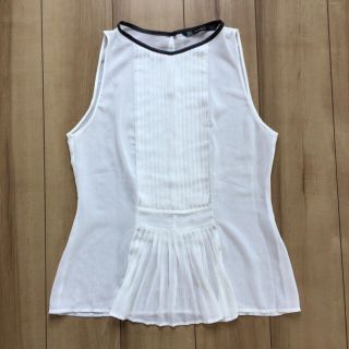 ザラ(ZARA)のZARA ブラウス 美品 ノースリーブ トップス M(シャツ/ブラウス(半袖/袖なし))