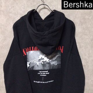 ベルシュカ(Bershka)のベルシュカ ボリューム袖 オーバーサイズ プリント フーディ(パーカー)