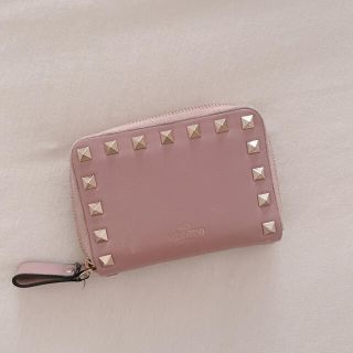 VALENTINO(財布 ・ ゴールド/金色系)のフリマアイテム一覧 VALENTINO(財布 ・ ゴールド/金色系)のフリマアイテム一覧