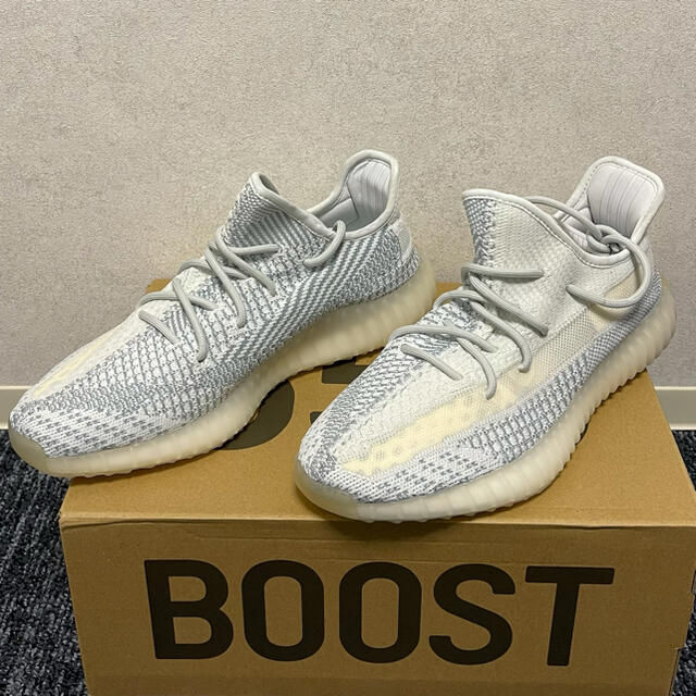 adidas(アディダス)のYEEZY BOOST 350 V2 CLOUD WHITE 27.5cm メンズの靴/シューズ(スニーカー)の商品写真