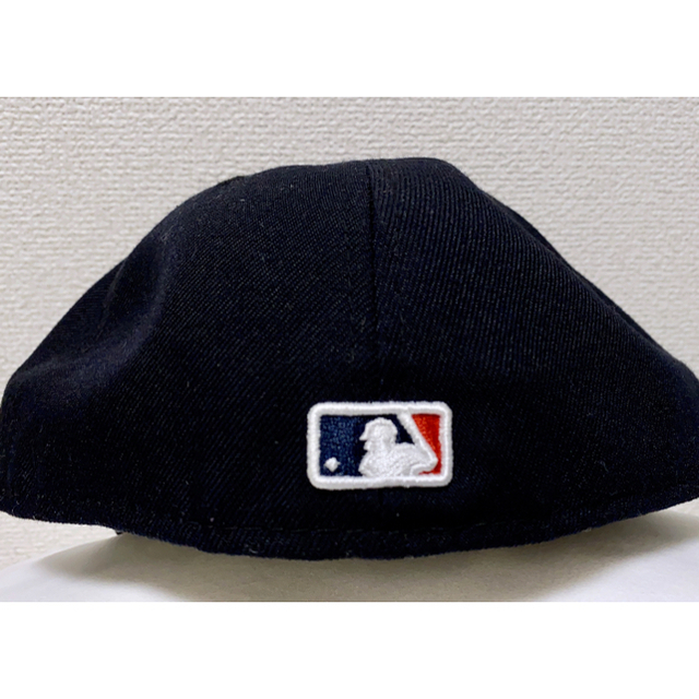 NEW ERA(ニューエラー)のNEW YORK YANKEES【PINK UNDER BRIM】 メンズの帽子(キャップ)の商品写真