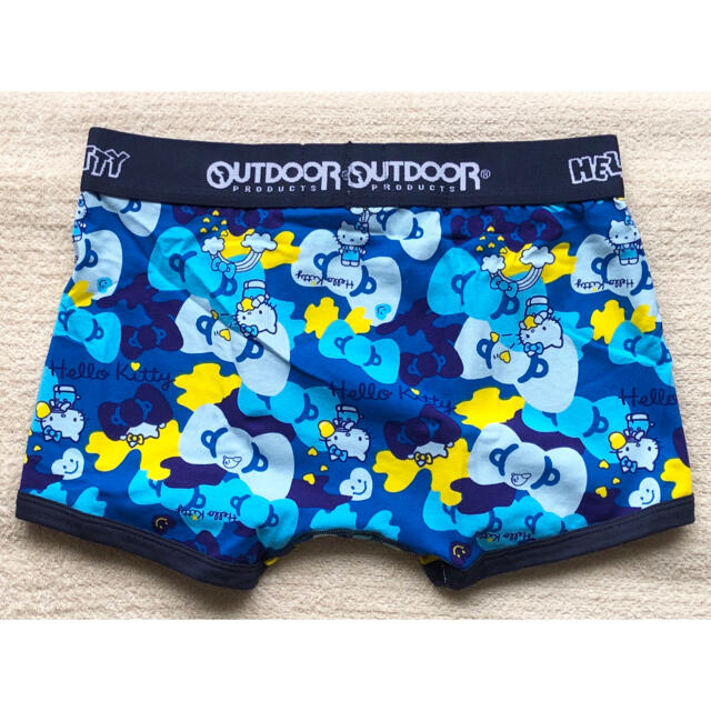 OUTDOOR(アウトドア)の28日迄！OUTDOOR ボクサーパンツ Ｍ ハローキティ迷彩＆リボン ネイビー メンズのアンダーウェア(ボクサーパンツ)の商品写真