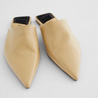 ザラ(ZARA)の新品 ZARA フラットシューズ ミュール サンダル スリッパ レザー 37(ミュール)