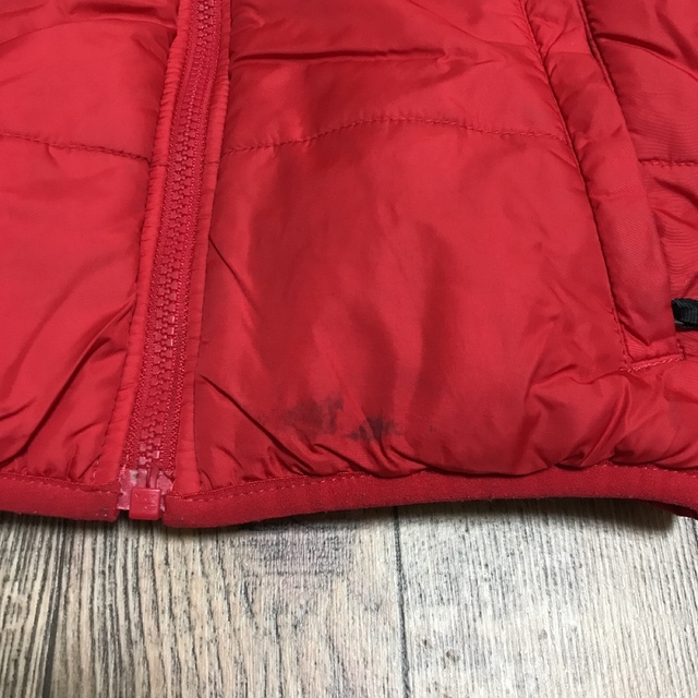 THE NORTH FACE(ザノースフェイス)のThe North Face Down JKT リバーシブル 赤 4T/4B キッズ/ベビー/マタニティのキッズ服男の子用(90cm~)(ジャケット/上着)の商品写真