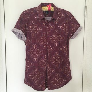 フォーエバートゥエンティーワン(FOREVER 21)のシャツ　men's　未使用(Tシャツ/カットソー(半袖/袖なし))