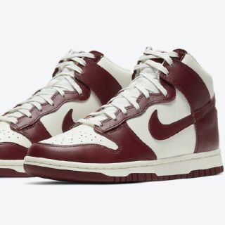 ナイキ(NIKE)のNIKE WMNS DUNK HIGH 21SP-ITEAM RED(スニーカー)