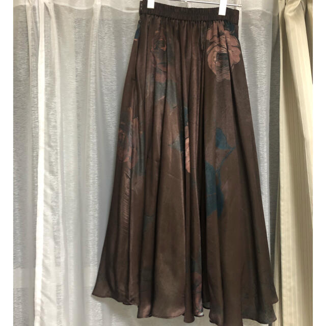 Ameri VINTAGE(アメリヴィンテージ)のAmeri Vintage ELLA CIRCULAR SKIRT レディースのスカート(ロングスカート)の商品写真