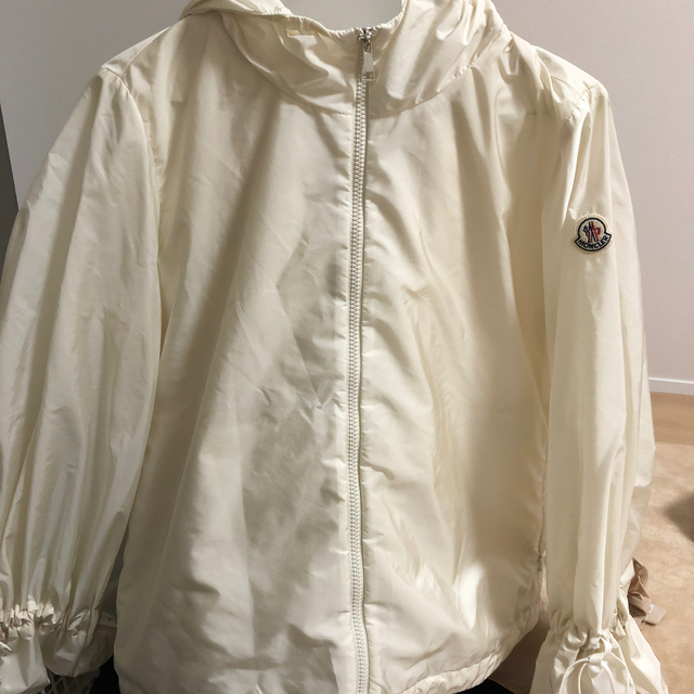 MONCLER - ホワイト ナイロンジャケット の通販 by もも|モンクレール