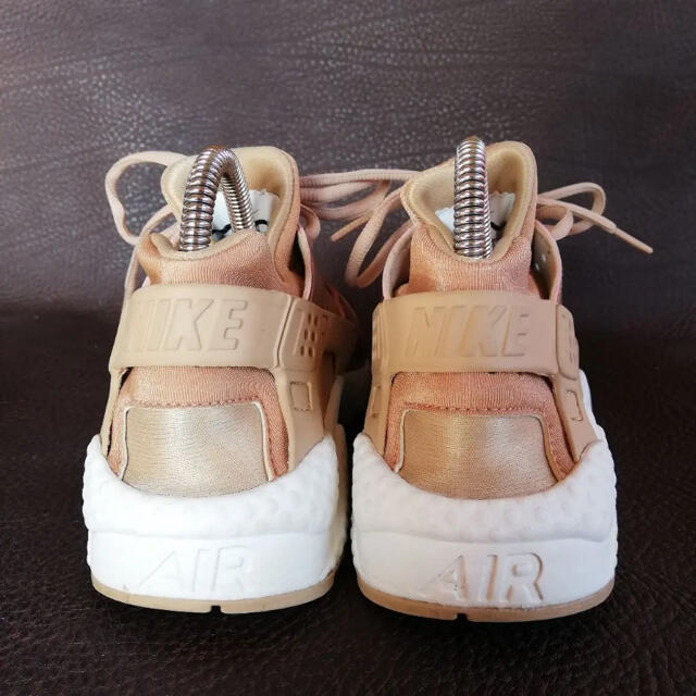 Nike Nike Wmns Air Huarache Run Seナイキ エア ハラチの通販 By カナカロカ ナイキならラクマ Nike Nike Wmns Air Huarache Run Seナイキ エア ハラチの通販 By カナカロカ ナイキならラクマ