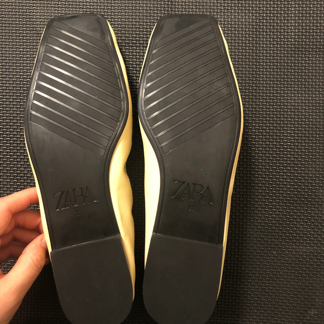 ZARA(ザラ)のザラ　ZARA 今期　37 新品未使用　シューズ レディースの靴/シューズ(バレエシューズ)の商品写真
