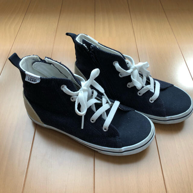 VANS(ヴァンズ)のVANS ハイカットスニーカー　キッズ　21cm キッズ/ベビー/マタニティのキッズ靴/シューズ(15cm~)(スニーカー)の商品写真