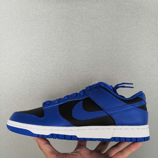 NIKE(ナイキ)の27cm DUNK LOW RETRO　HYPER COBALT　NIKE  メンズの靴/シューズ(スニーカー)の商品写真