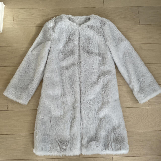 MERCURYDUO(マーキュリーデュオ)の新品未使用品　ファー　ロング　コート レディースのジャケット/アウター(毛皮/ファーコート)の商品写真