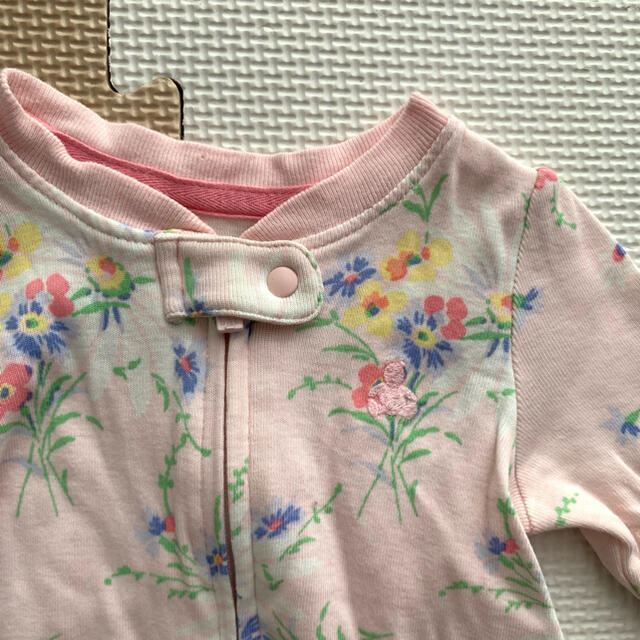 babyGAP(ベビーギャップ)のbabyGAP ベビーギャップ ロンパース 60cm ピンク 花柄 キッズ/ベビー/マタニティのベビー服(~85cm)(ロンパース)の商品写真