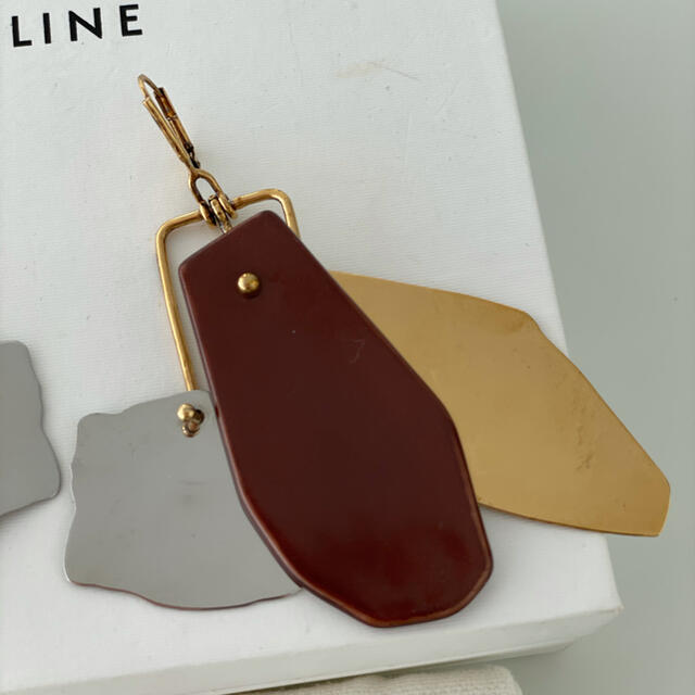 celine(セリーヌ)の国内1点のみ　貴重　セリーヌ　フィービー ピアス レディースのアクセサリー(ピアス)の商品写真