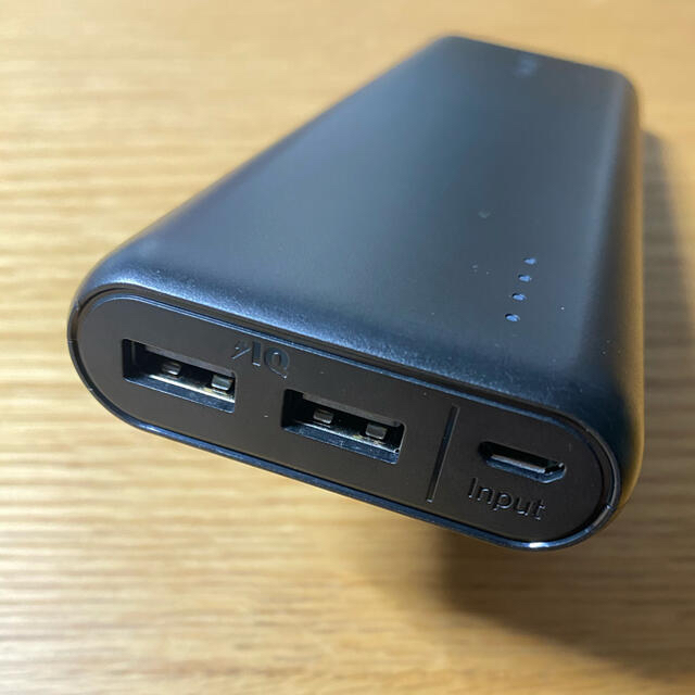 【大容量モバイルバッテリー】Anker PowerCore 20100 スマホ/家電/カメラのスマートフォン/携帯電話(バッテリー/充電器)の商品写真