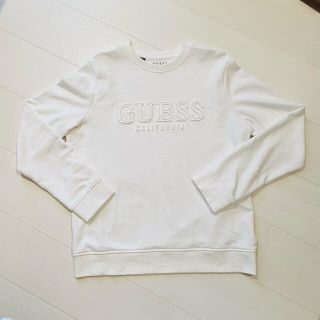 ゲス(GUESS)の【みか様】GUESS 白　トレーナー　立体　ロゴ　(トレーナー/スウェット)