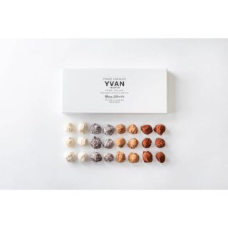 チョコレート(chocolate)のYVAN VALENTIN イヴァン・ヴァレンティン　24個入り(菓子/デザート)