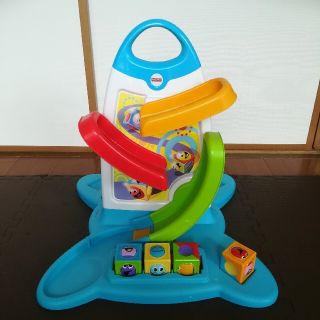 Fisher Price フィッシャープライス わんわんのおしゃべりバイリンガルテーブルの通販 By まゆs Shop フィッシャープライスならラクマ