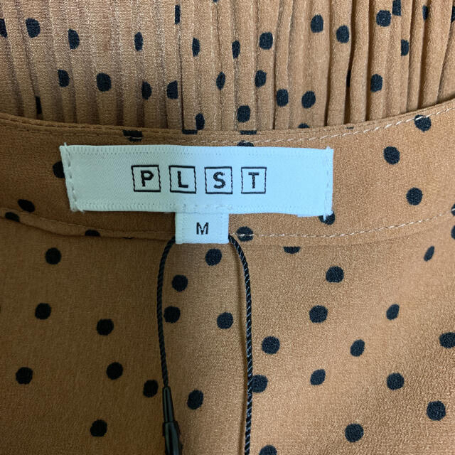 PLST(プラステ)の❁ sako3838様専用❁ 新品 PLST M ドットマジョリカプリーツワンピ レディースのワンピース(ロングワンピース/マキシワンピース)の商品写真