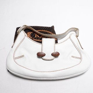 トッズ(TOD'S)の■TOD'S　ショルダーバッグ　白　レディース(ショルダーバッグ)